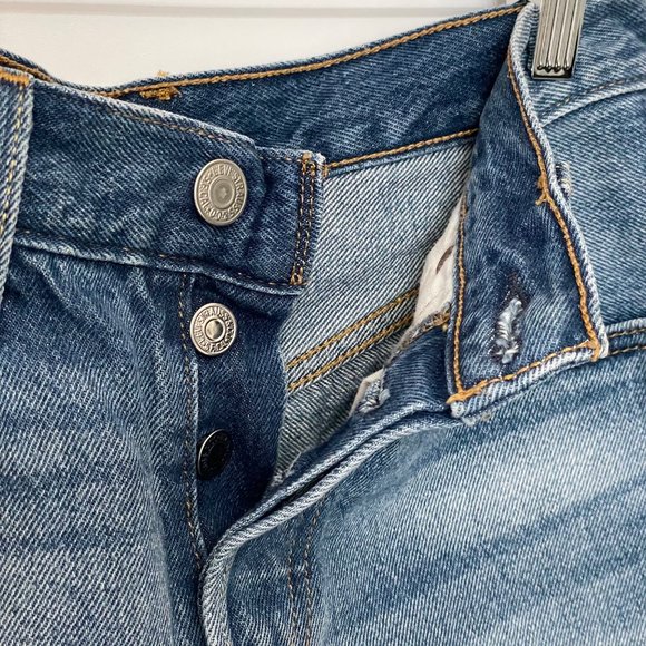 Levi's 501 Shorts Womens W24 Button Fly 100% Cotton Raw Cuffed Hem Blue Denim - Picture 9 of 12